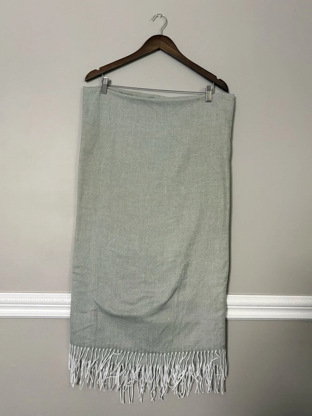 IKEA Mint Green Cream Herringbone Fringe Throw Blanket Wrap Shawl 62” x 52”
